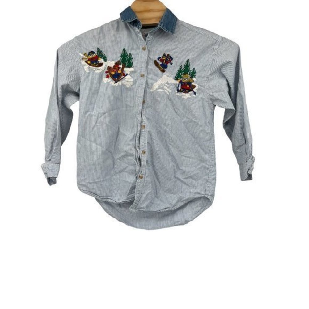 Vintage Women's Embroidered‎ Winter Pups Button Down Shirt Size Small